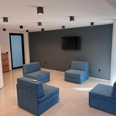 סלצה Hotel Millenium Deluxe מראה חיצוני תמונה